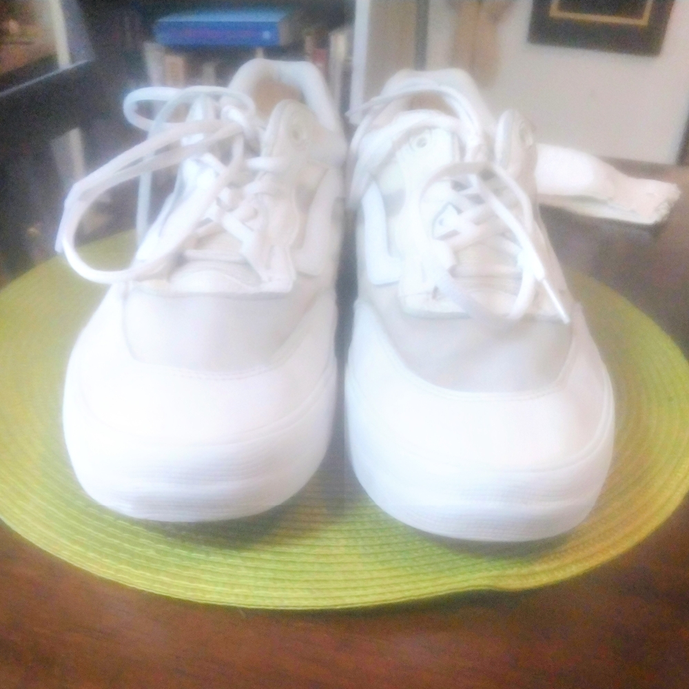Vans Men's Classic Wafflecup White Sneakers OOP - Picture 2 of 5